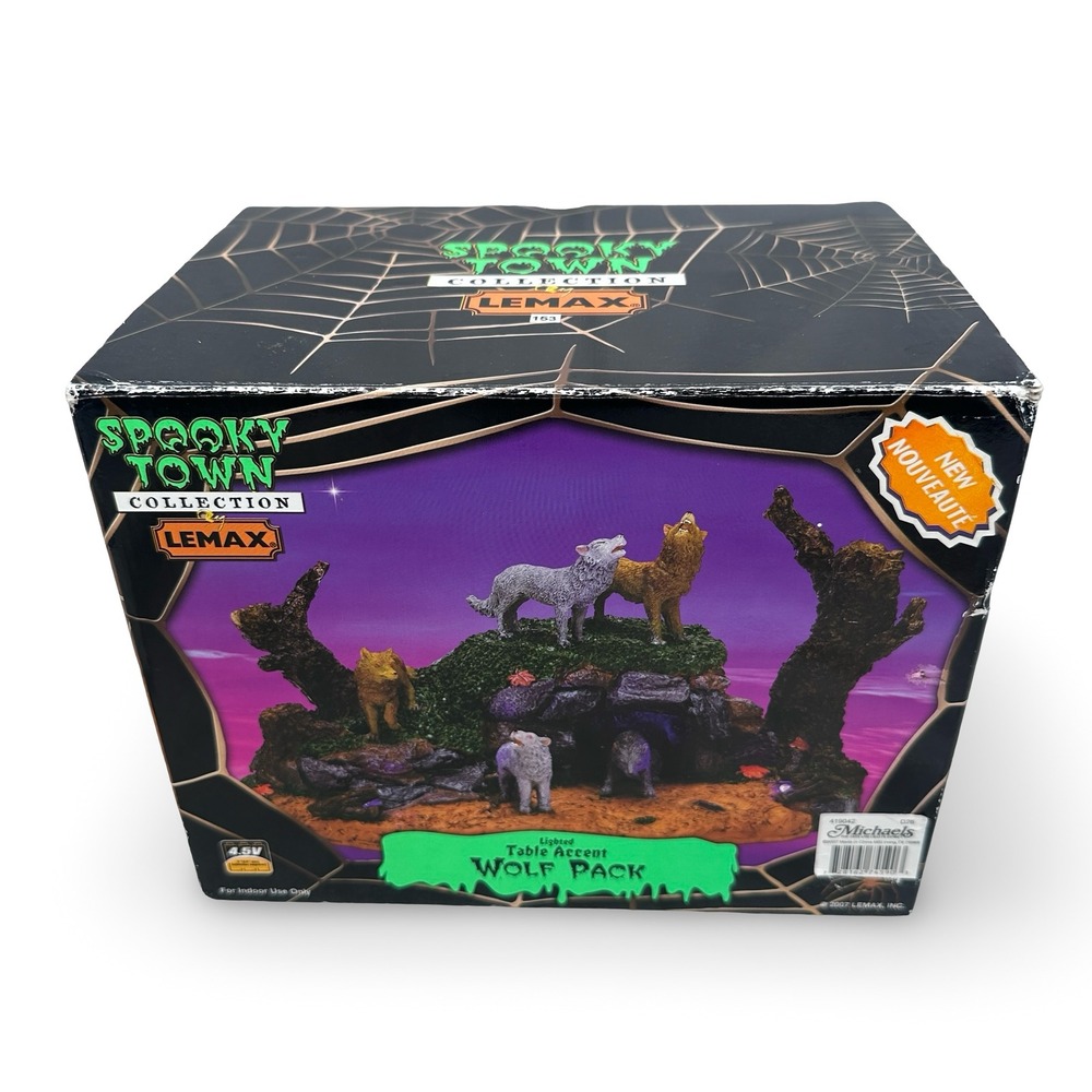 Lemax Spooky Town Wolf Pack Lighted Table Accent 74590 Halloween Village 2007